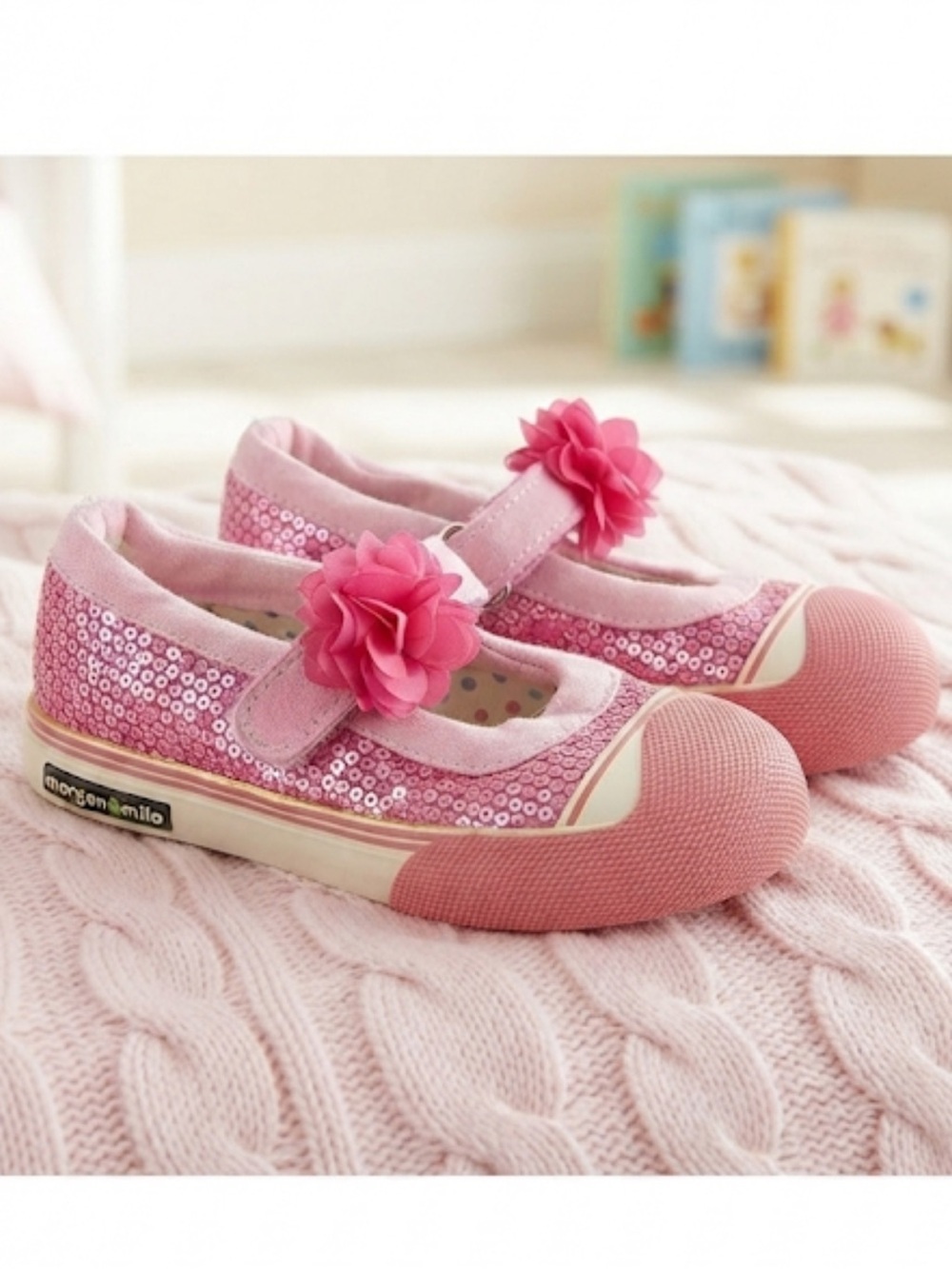 MORGAN & milo Kids snickers girls size  9